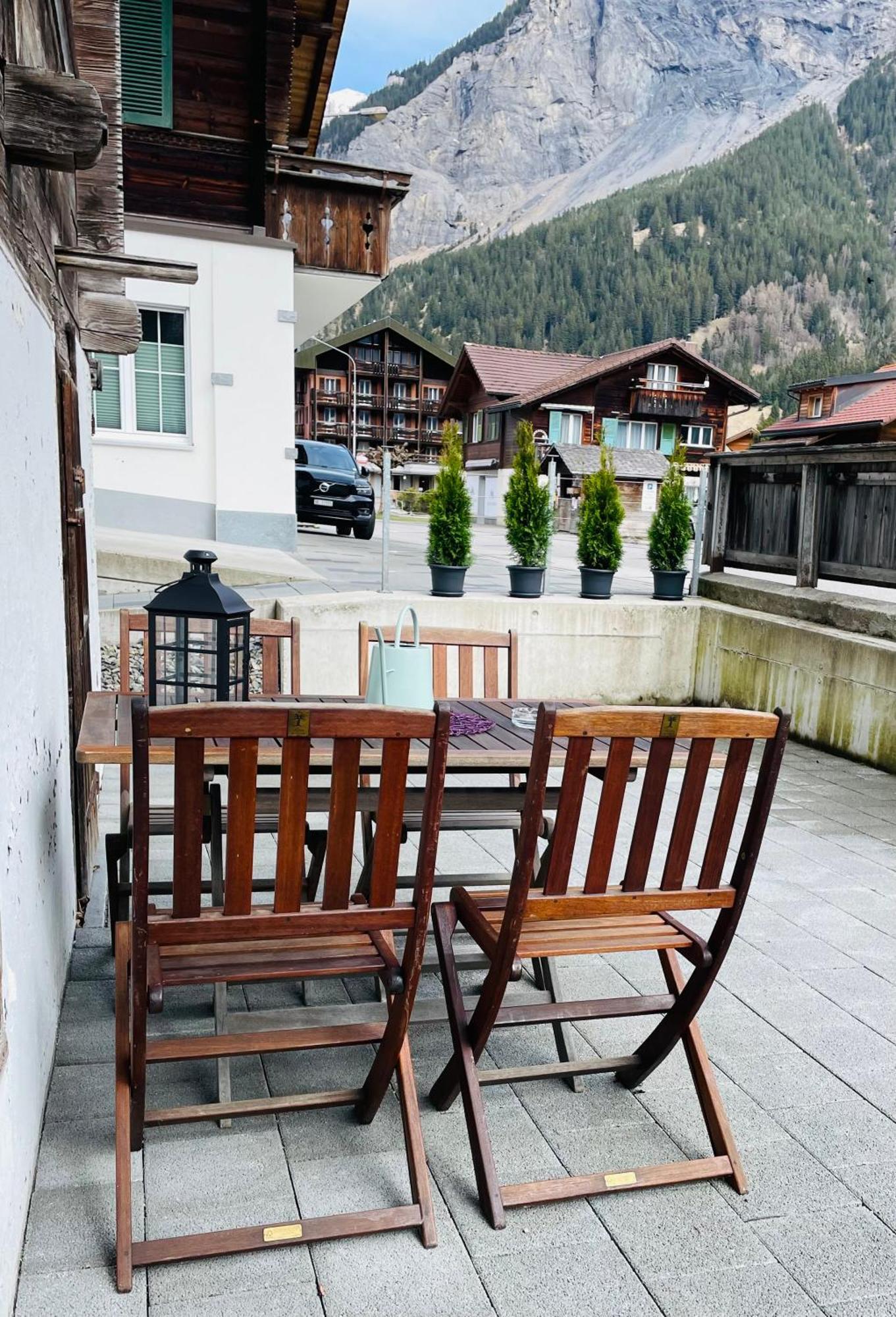 Charming, Well-Equipped Alpine Apartment Кандерстег Екстериор снимка