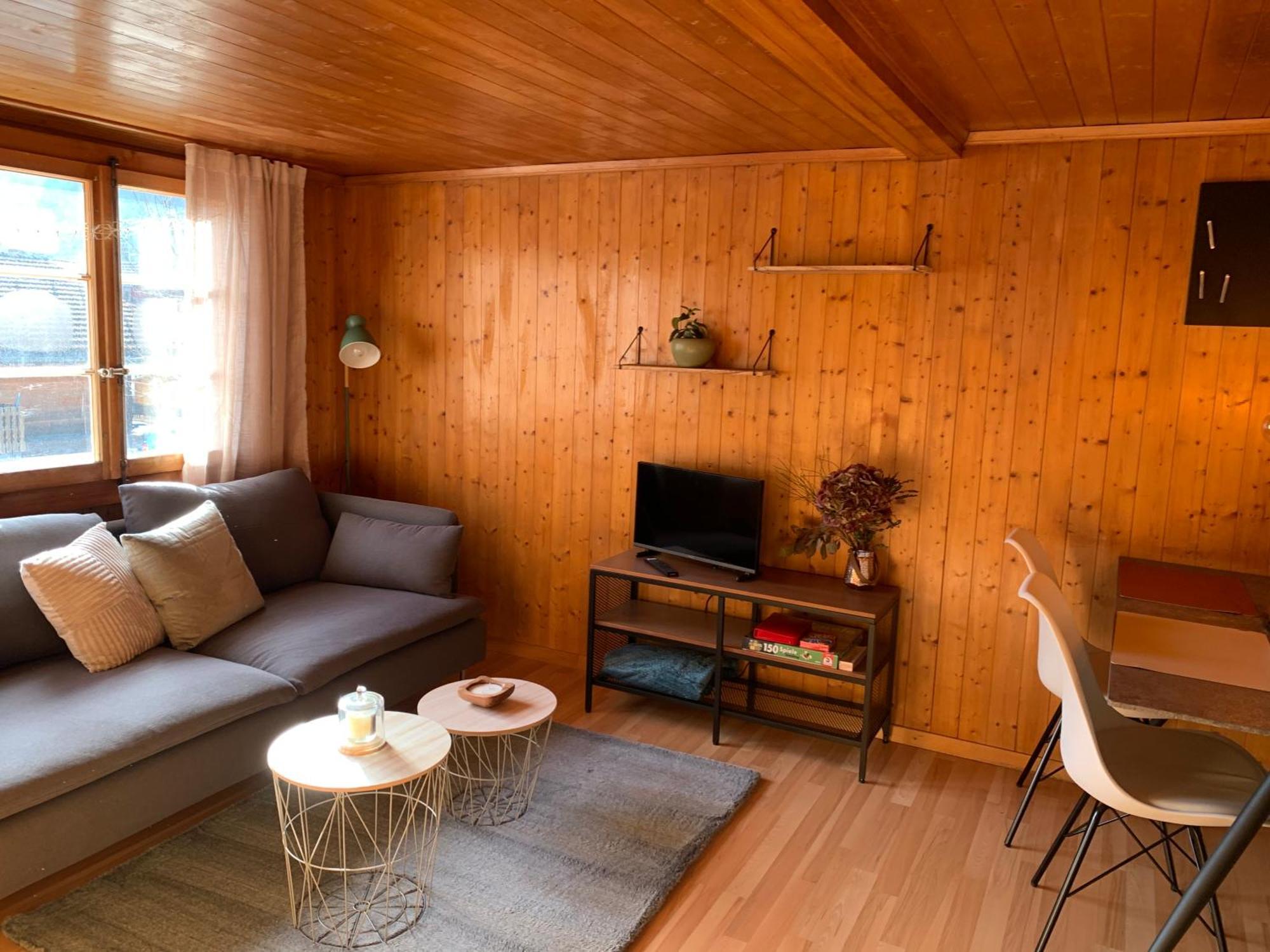 Charming, Well-Equipped Alpine Apartment Кандерстег Екстериор снимка