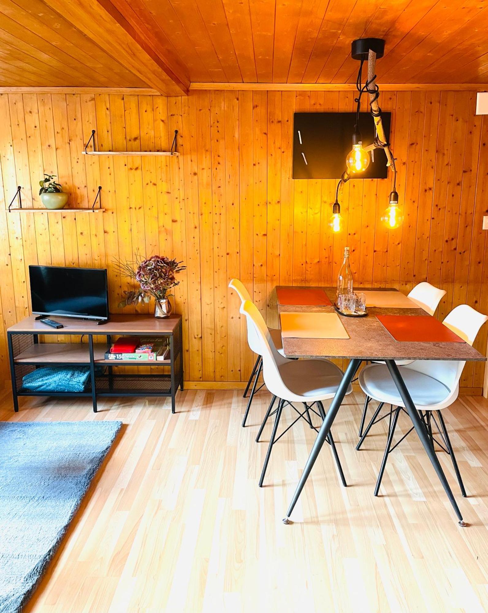 Charming, Well-Equipped Alpine Apartment Кандерстег Екстериор снимка