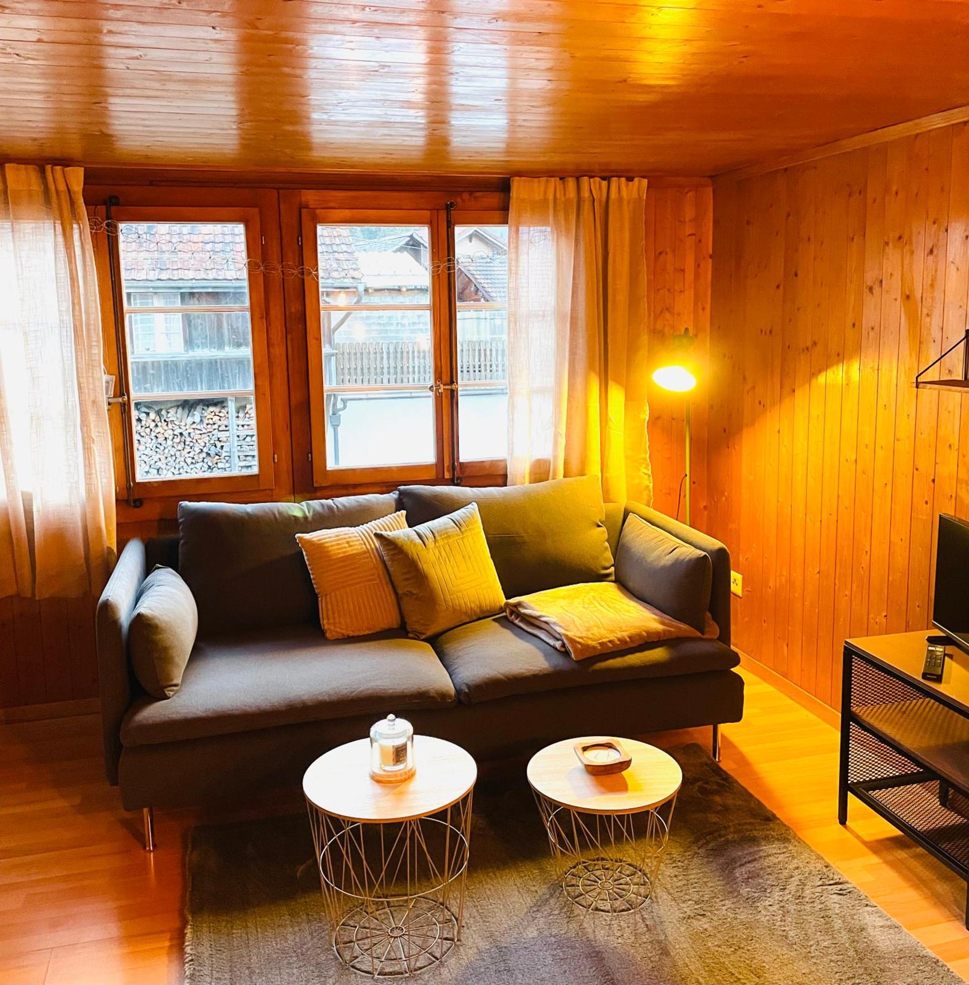 Charming, Well-Equipped Alpine Apartment Кандерстег Екстериор снимка